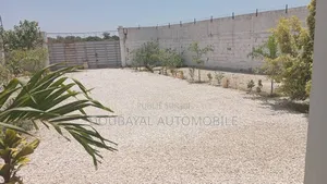 3chbre Villa dans Mbeur Saly, Thiès Sud à Vendre