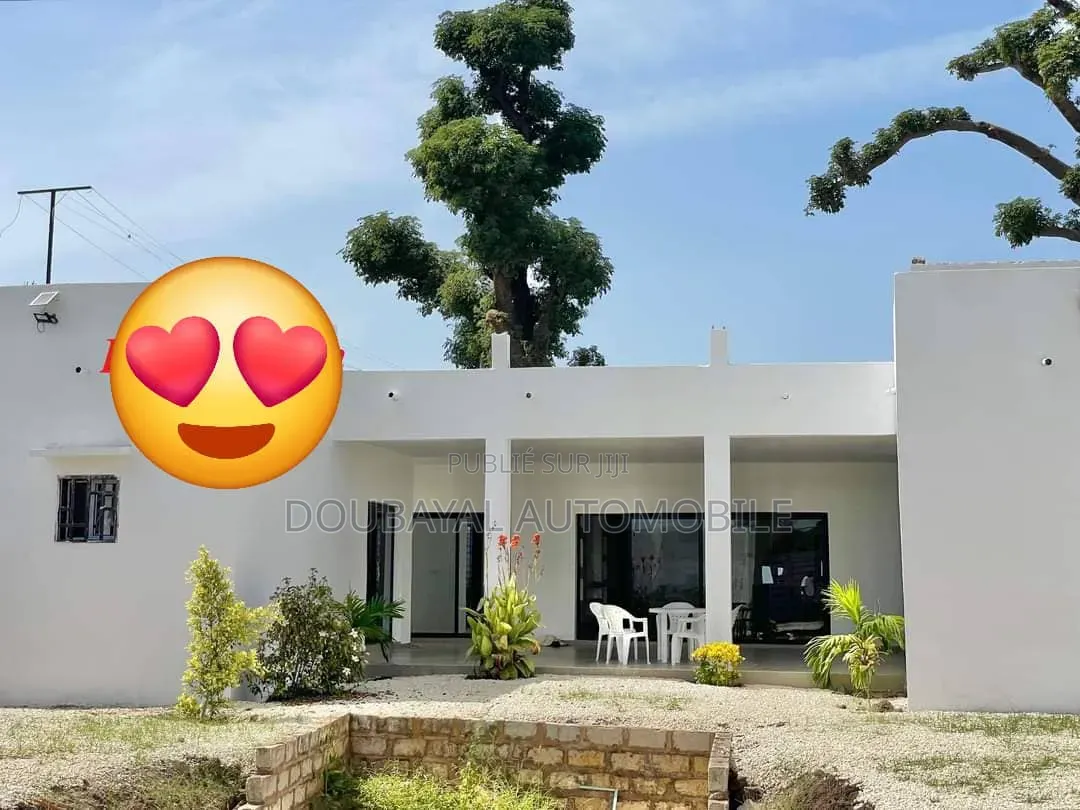 3chbre Villa dans Mbeur Saly, Thiès Sud à Vendre