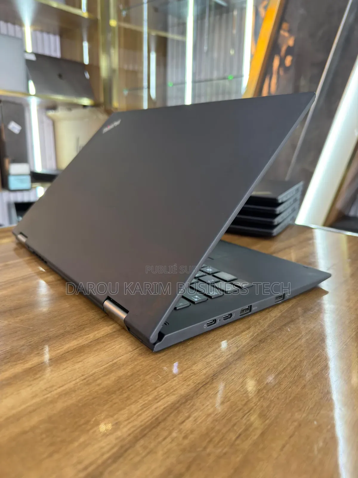Nouveau Lenovo Thinkpad X1 Yoga 8GB Intel Core i5 SSD 256GB