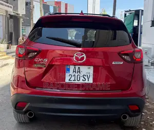 Nouveau Mazda E2200 2016 Rouge