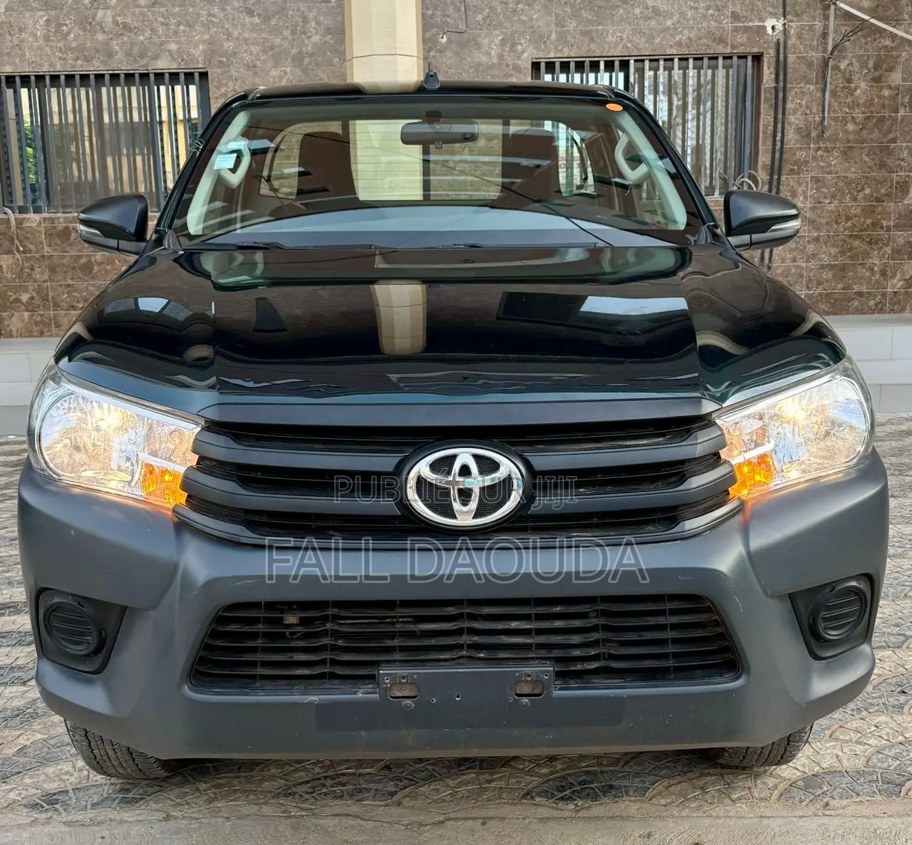 Toyota Hilux 2023 Noir