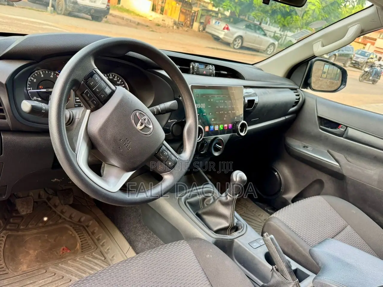 Toyota Hilux 2023 Noir