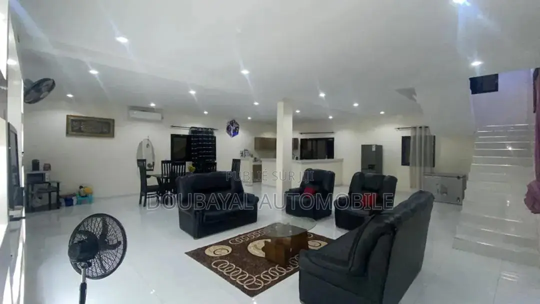 3chbre Villa dans Mbeur Saly, Thiès Sud à Vendre