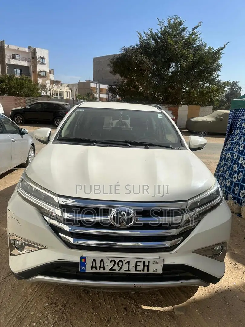 Toyota Rush 2021 Blanc