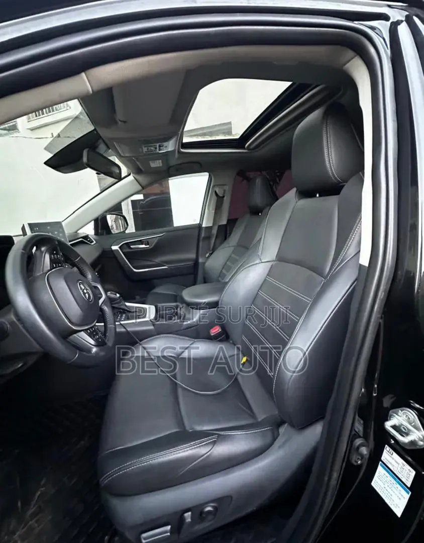 Toyota RAV4 2022 Noir