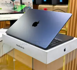 Nouveau Apple MacBook Air 2025 M4 13-inch 16GB Apple M4 SSD 256GB
