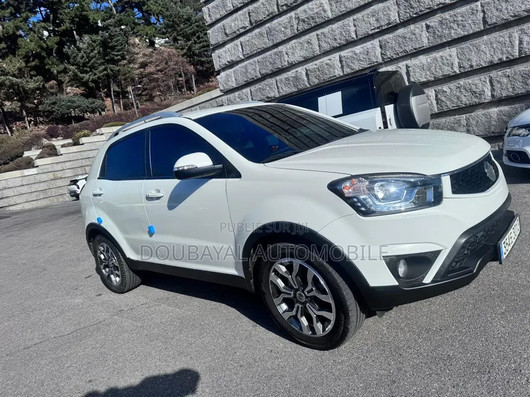 SsangYong Korando 2016 Blanc