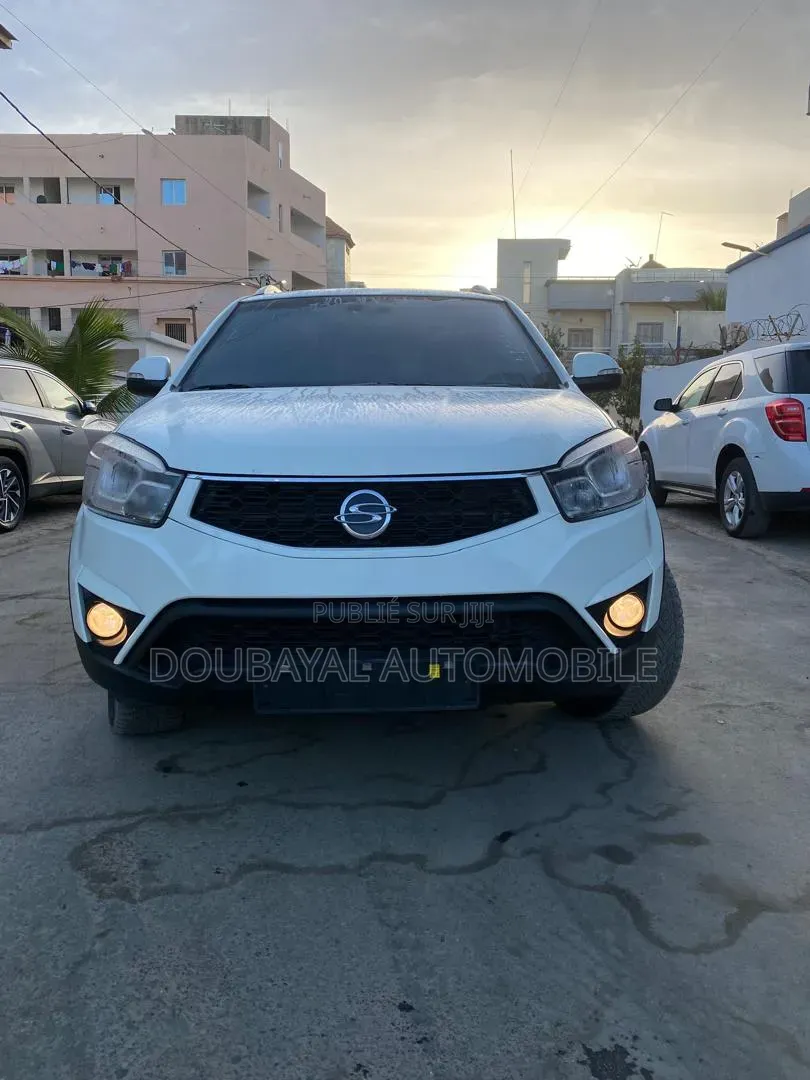 SsangYong Korando 2016 Blanc