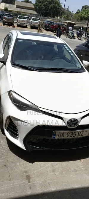 Toyota Corolla L 4dr Sedan (1.8L 4cyl 4A) 2015 Blanc
