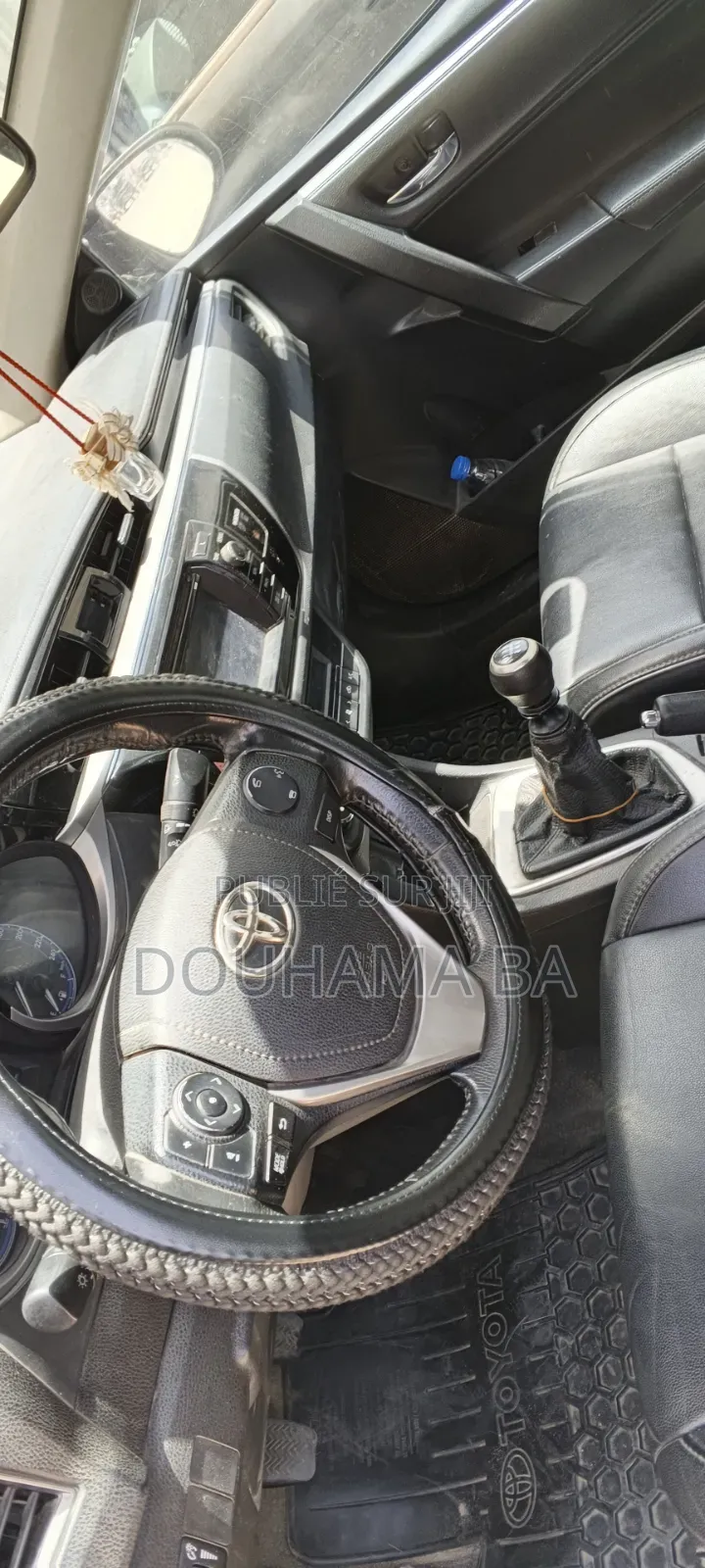 Toyota Corolla L 4dr Sedan (1.8L 4cyl 4A) 2015 Blanc