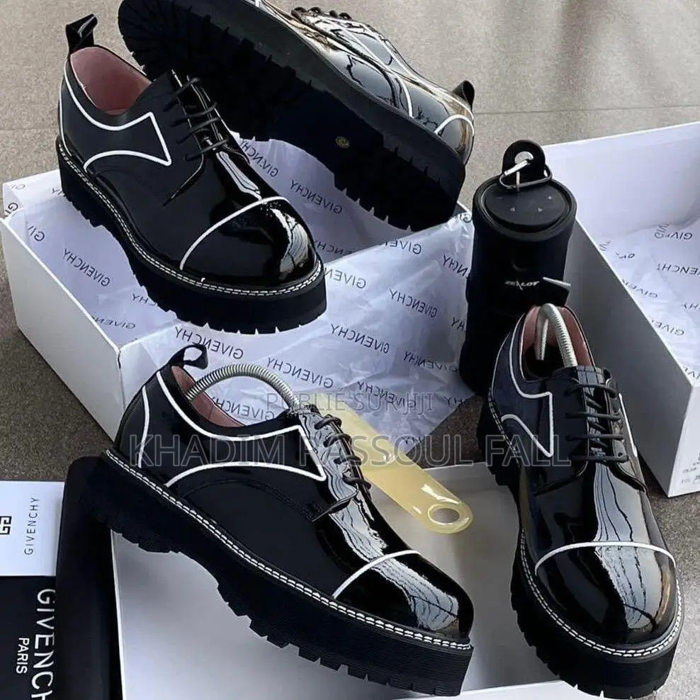Chaussures Homme/Femme – Qualité Supérieure À Dakar