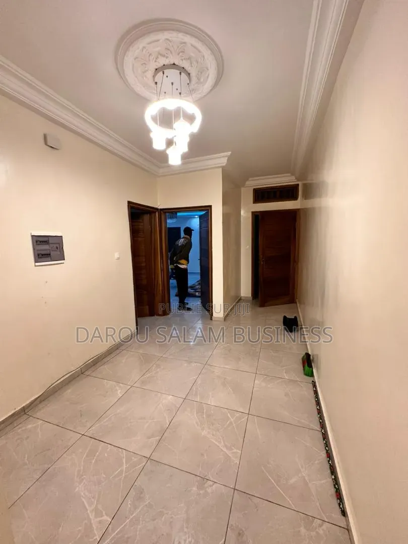 2chbre Appartement dans Ouest Foire, Yoff à Louer