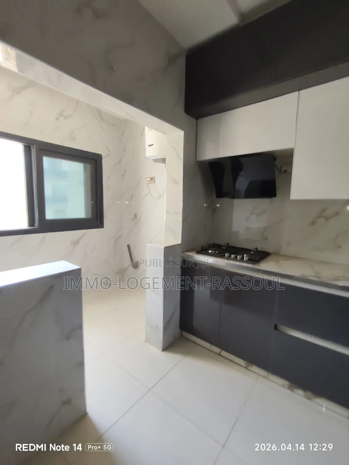 3chbre Appartement dans , Ouakam à Louer