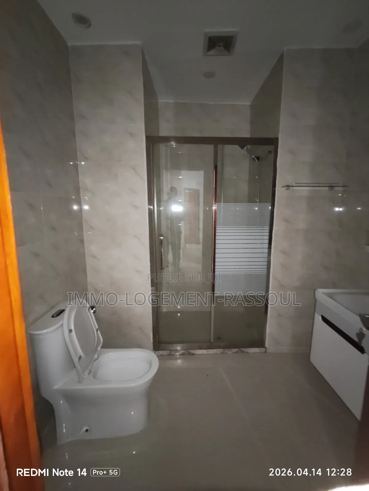 3chbre Appartement dans , Ouakam à Louer