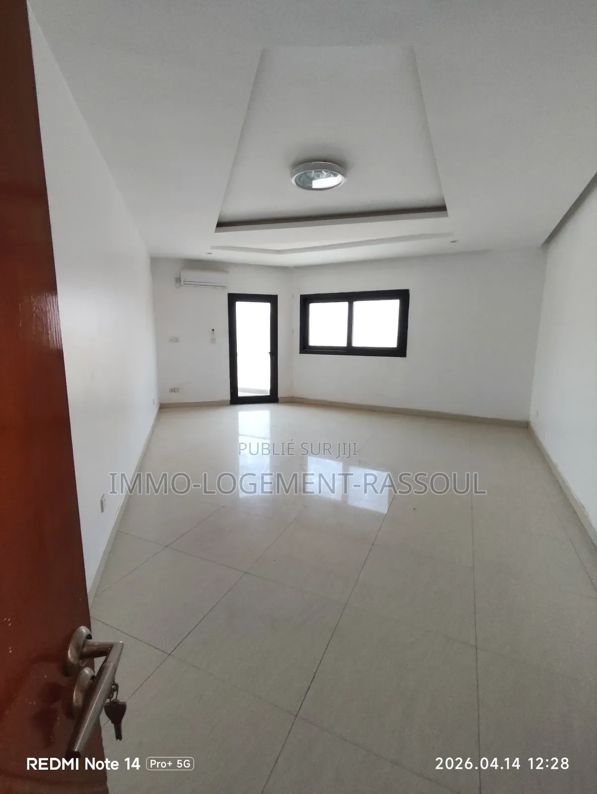 3chbre Appartement dans , Ouakam à Louer