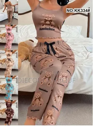 Nous Vendons Des Robes De Nuit , Pyjama, Chemise Nuit.