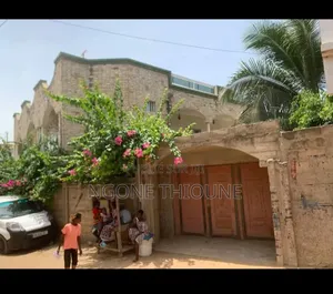 7chbre Maison dans Guediawaye à Vendre
