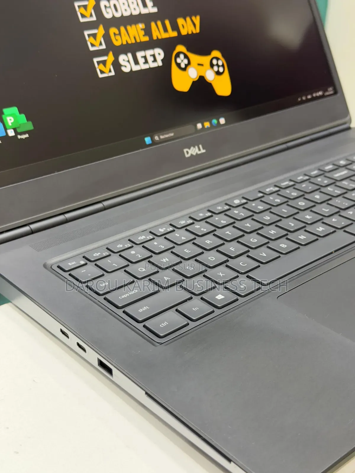 Nouveau Ordinateur portable Dell Precision 7760 128GB Intel Xeon SSD 2T