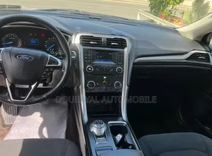 Ford Fusion 2018 Autre