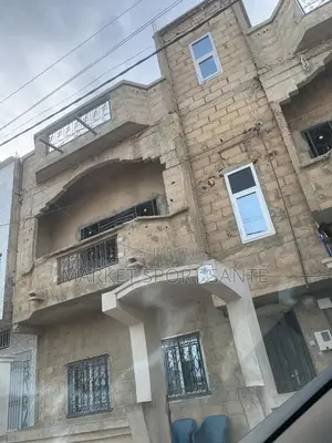 3chbre Villa dans Villa À Vendre, Rufisque à Vendre