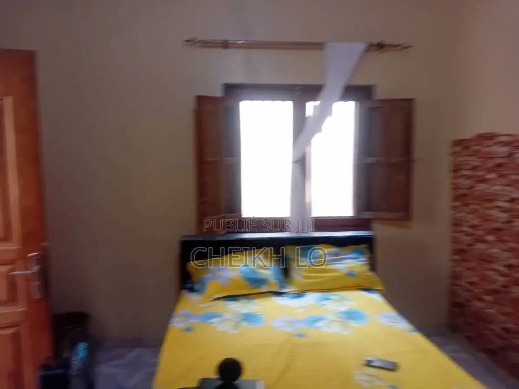 1chbre Chambre et salon dans Cheikh Lo, Yoff à Louer