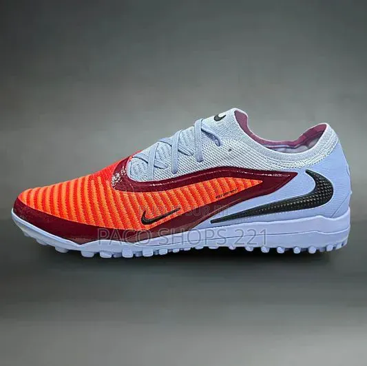 Tout Terrain Nike Performance Phantom 6