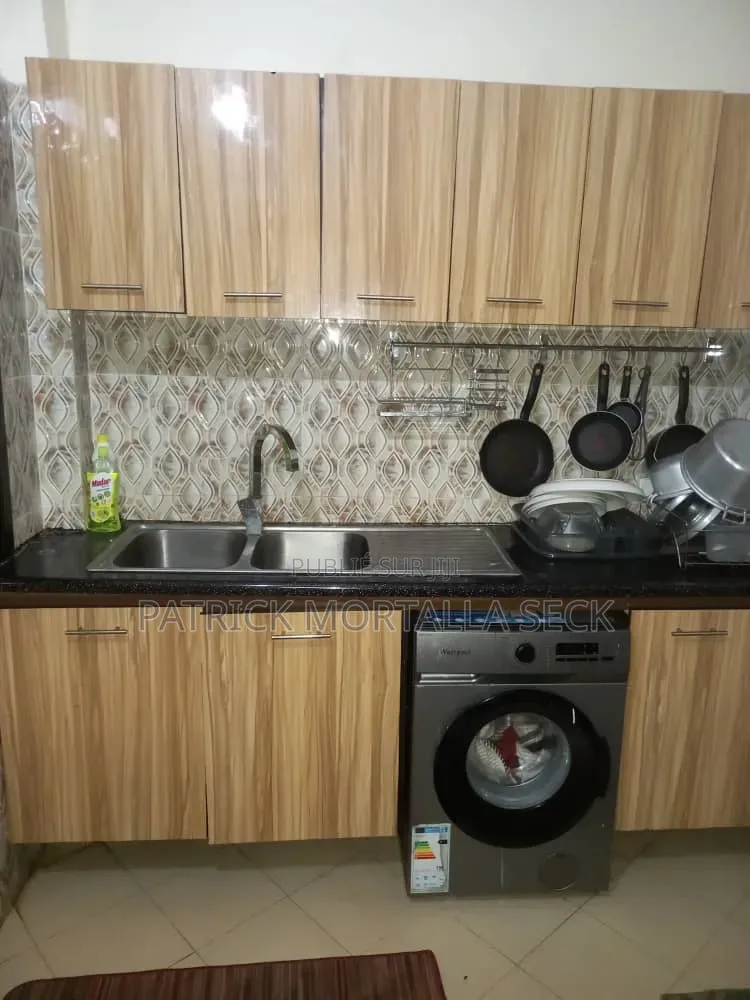 Meublé 2chbre Appartement dans Immeuble Abdou, Mermoz Sacré-Cœur