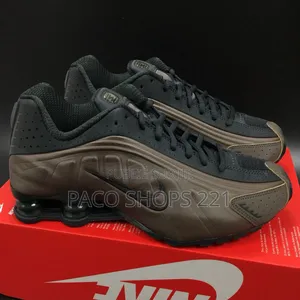 Nike Shox R4