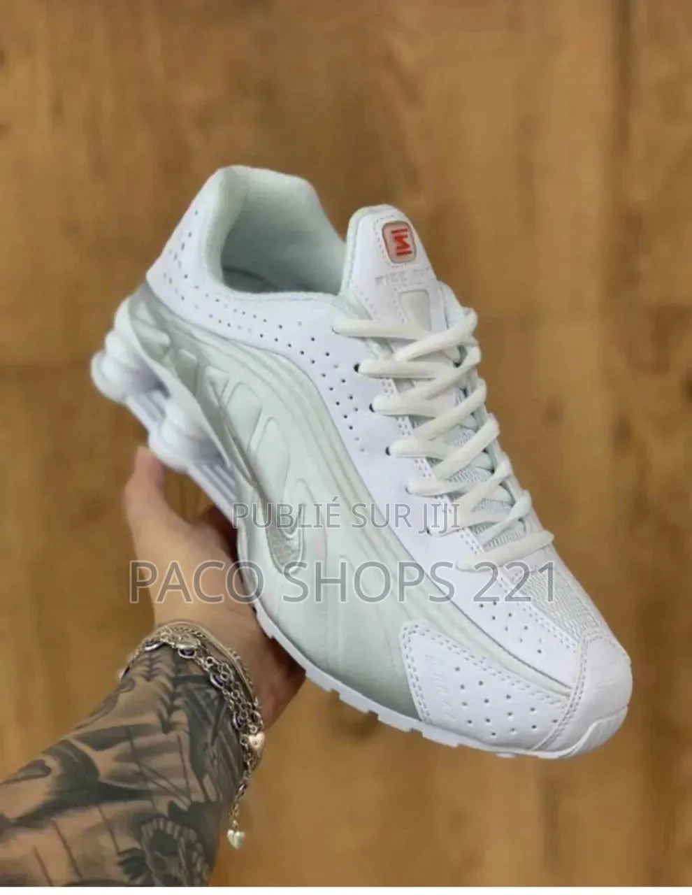Nike Shox R4