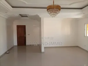 3chbre Appartement dans Daimond Immo, Mermoz Sacré-Cœur à Louer