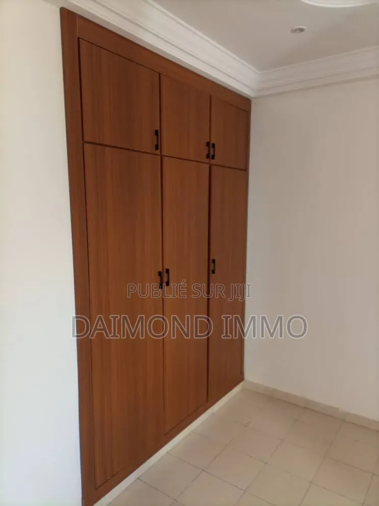 3chbre Appartement dans Daimond Immo, Mermoz Sacré-Cœur à Louer