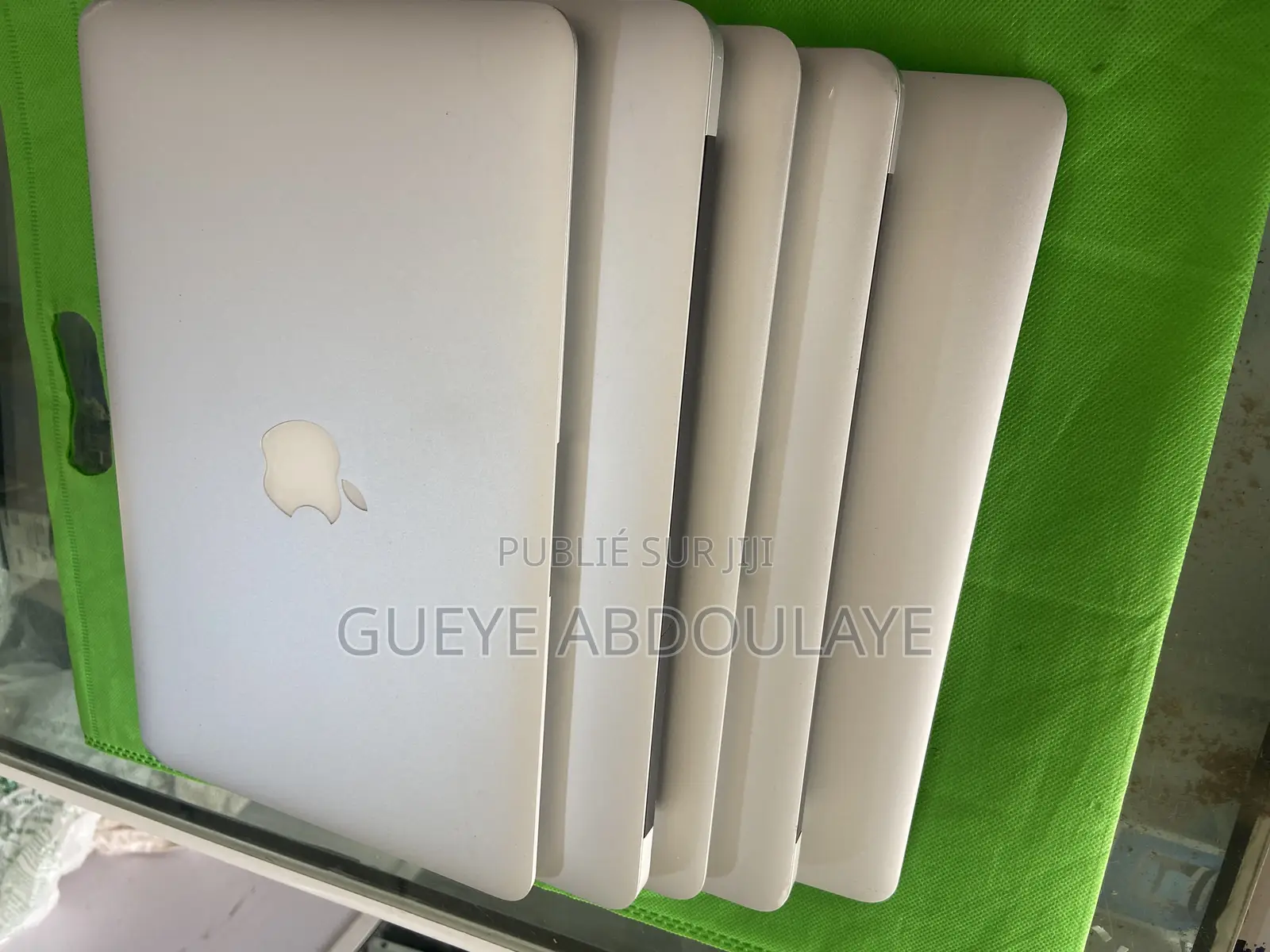 Ordinateur portable Apple MacBook Air 2015 4GB Intel Core i5 SSD 128GB