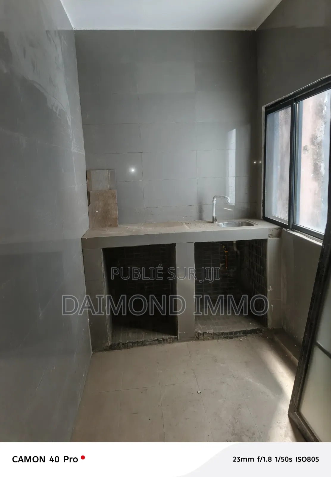 2chbre Appartement dans Appartement F3 À, Yoff à Louer