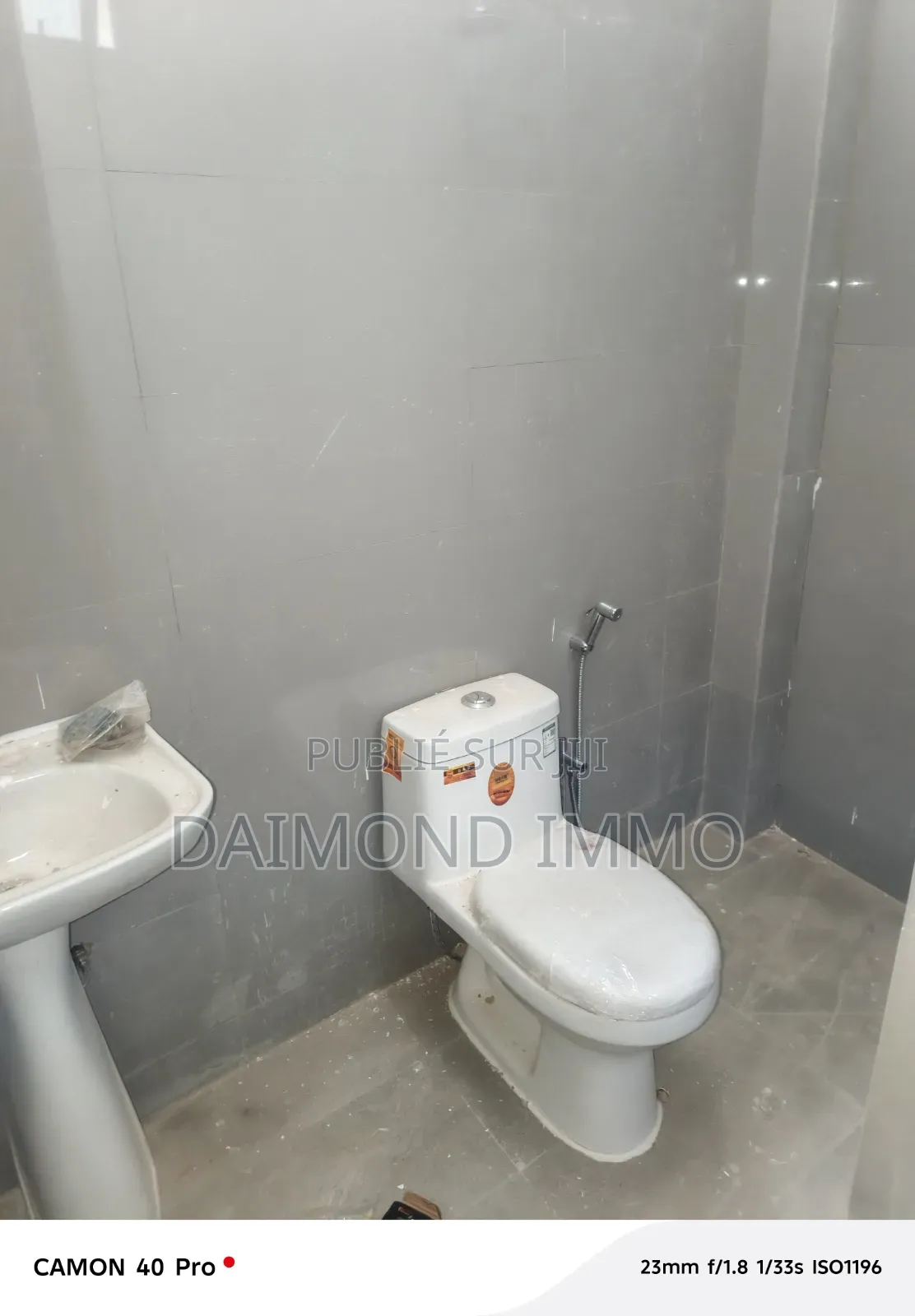 2chbre Appartement dans Appartement F3 À, Yoff à Louer