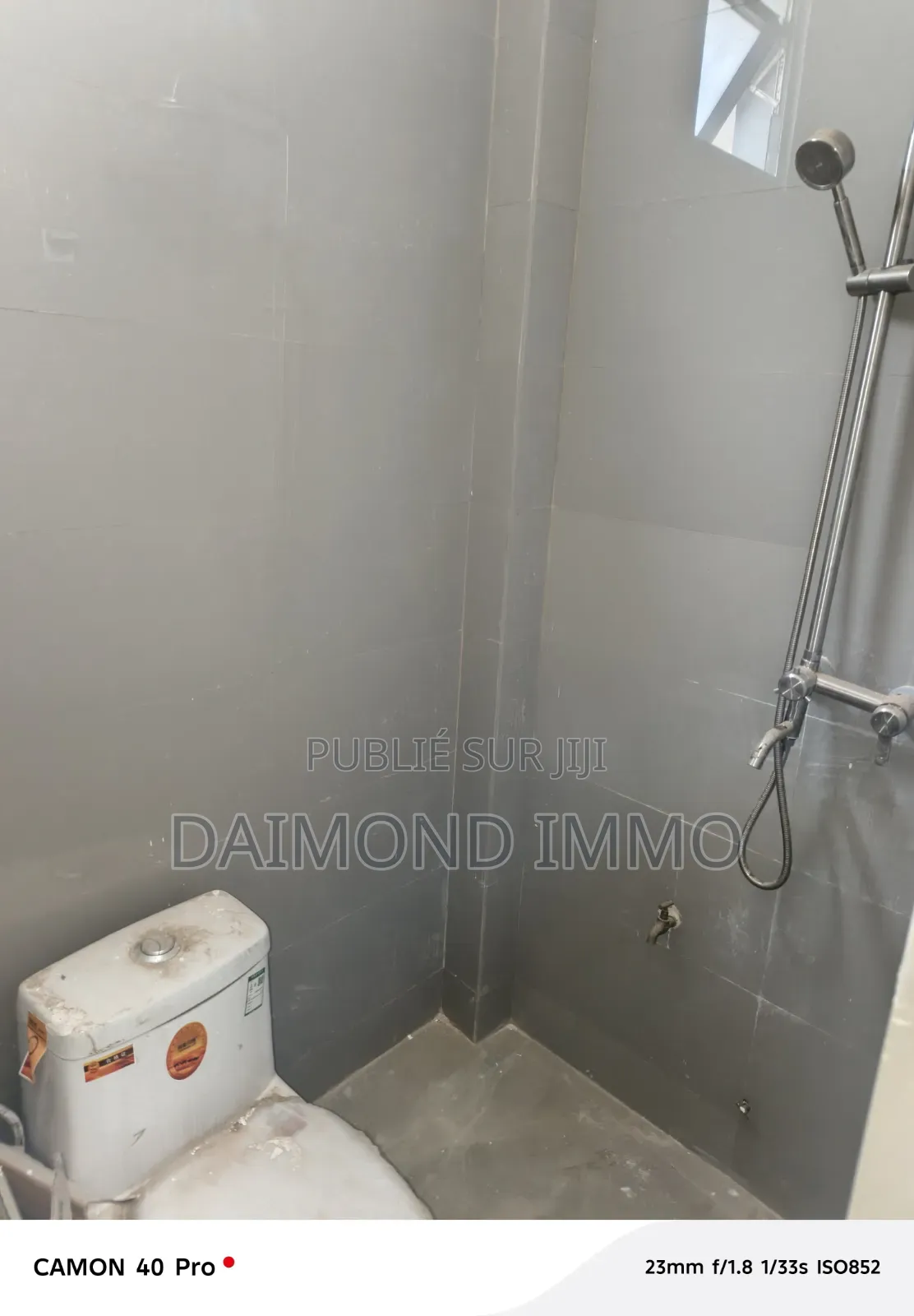 2chbre Appartement dans Appartement F3 À, Yoff à Louer