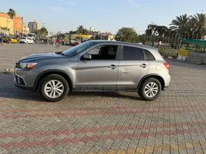 Mitsubishi RVR 2019 Gris
