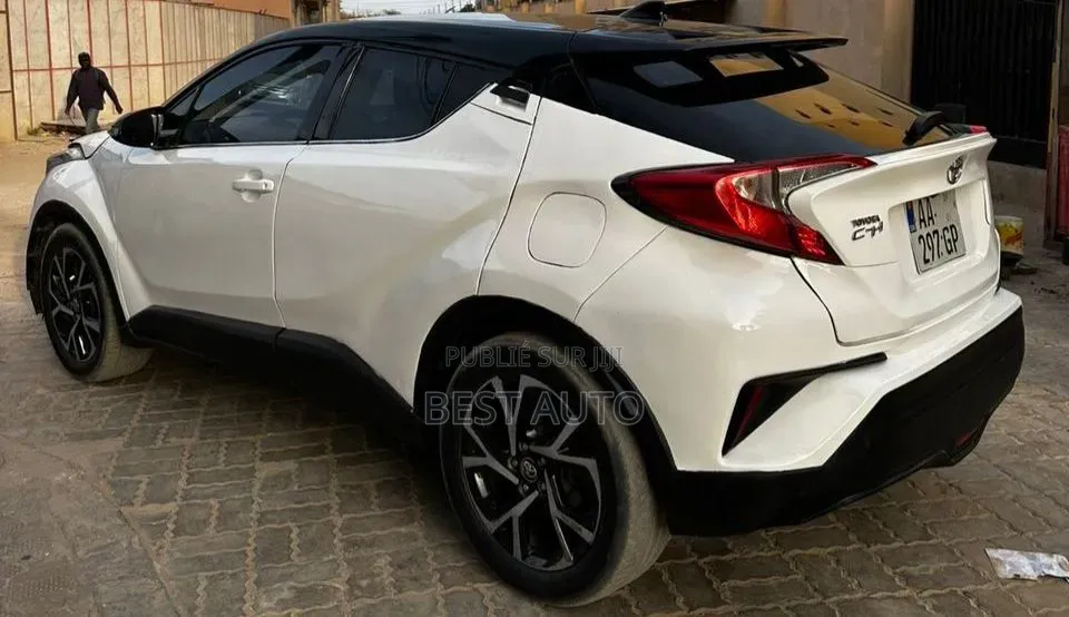 Toyota C-HR 2017 Blanc