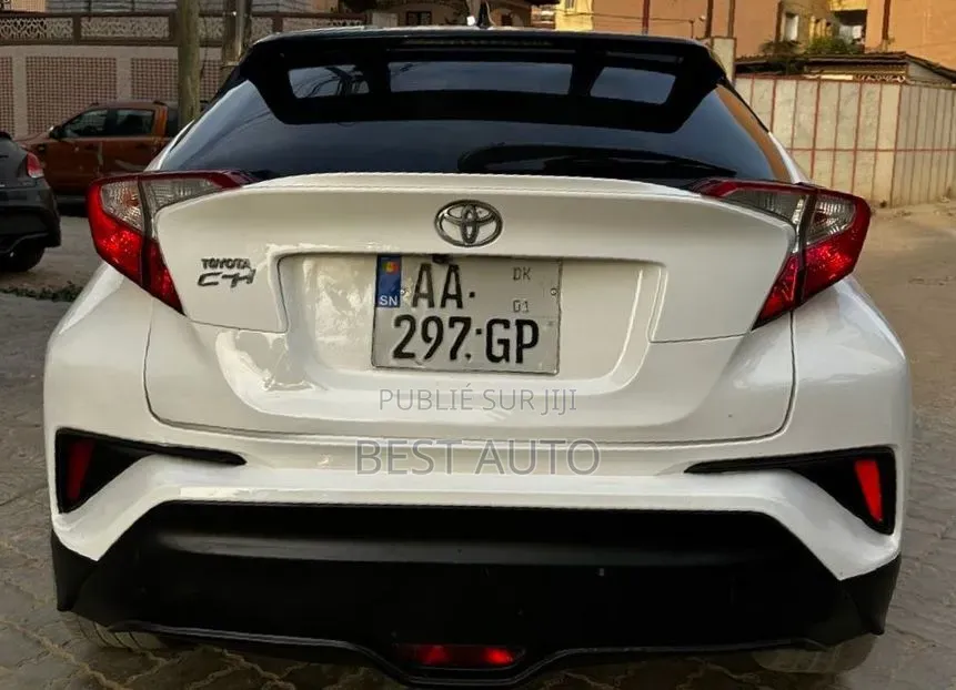 Toyota C-HR 2017 Blanc