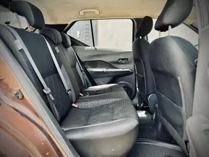 Nissan Kicks 2019 Marron
