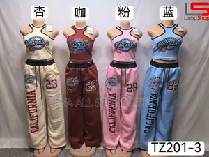 Vêtements De Femmes