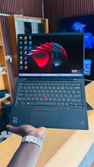 Nouveau Lenovo ThinkPad X1 Carbon 16GB Intel Core i7 SSD 512GB