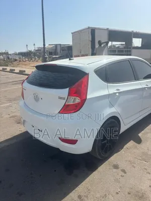 Hyundai Accent 2016 Blanc