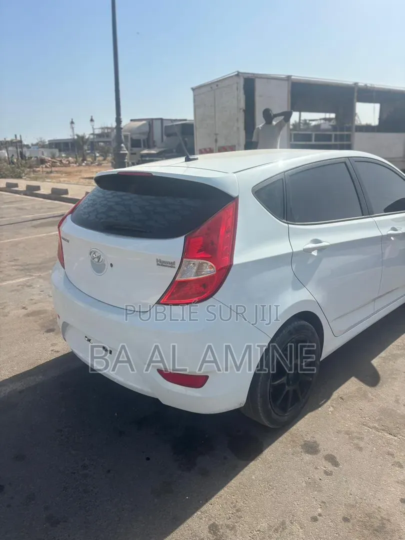 Hyundai Accent 2016 Blanc