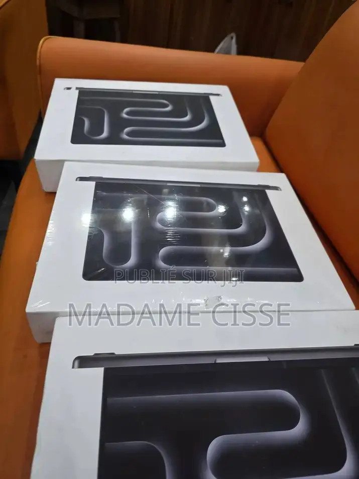 Nouveau Ordinateur portable Apple MacBook Pro 16GB Apple M4 SSD 512GB