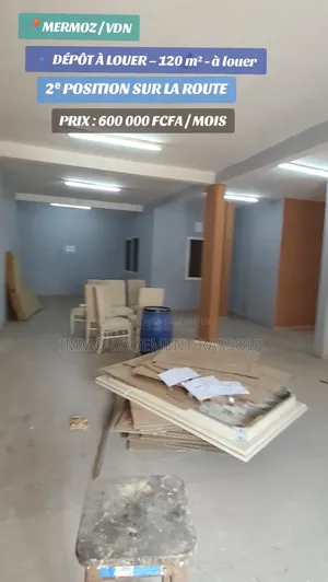 Dépôt À Louer Sis a Mermoz VDN