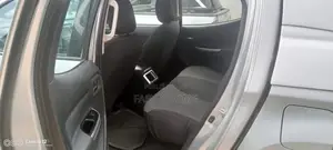 Mitsubishi L200 2022 Gris