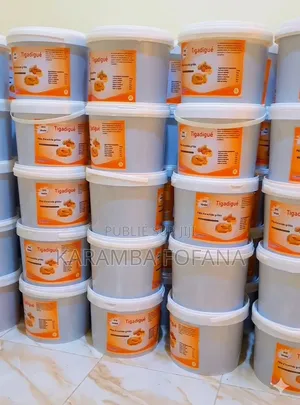 Beurre De Cacahuète Ou Pattes d'Arachide Ou Tigadégué