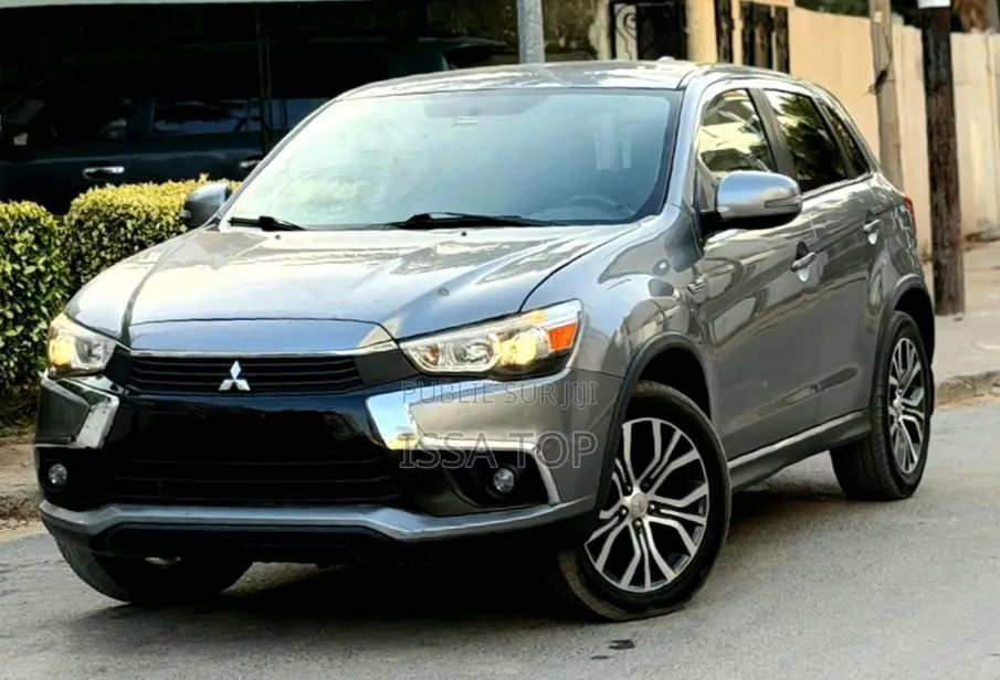Mitsubishi RVR 2017 Gris