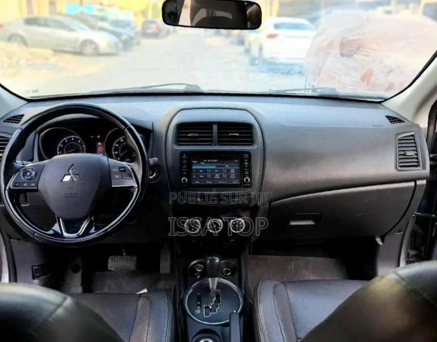 Mitsubishi RVR 2017 Gris