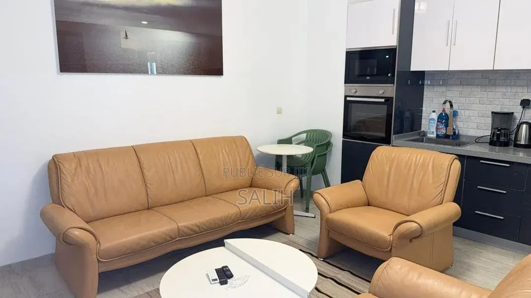 Meublé 1chbre Appartement dans Salih-Immo Et, Fann-Point E-Amitié